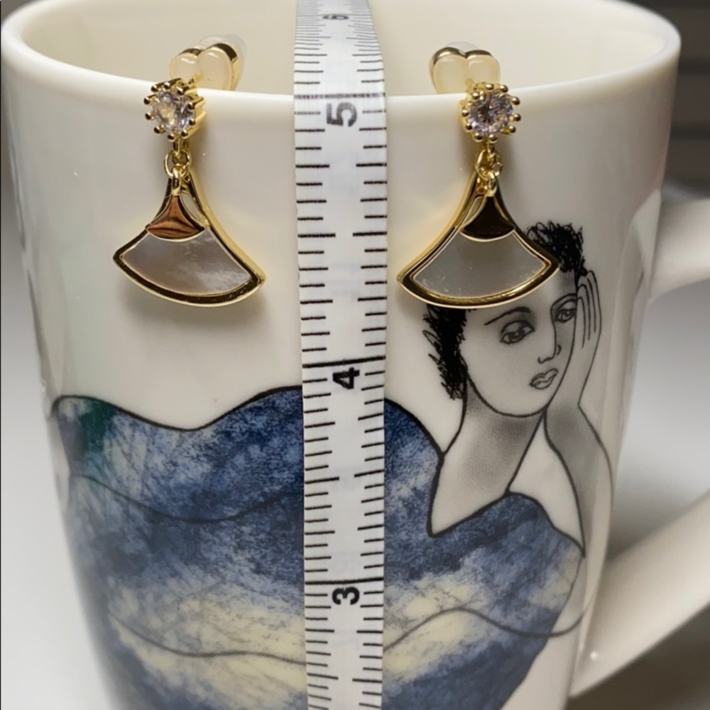 Mother of pearl earrings